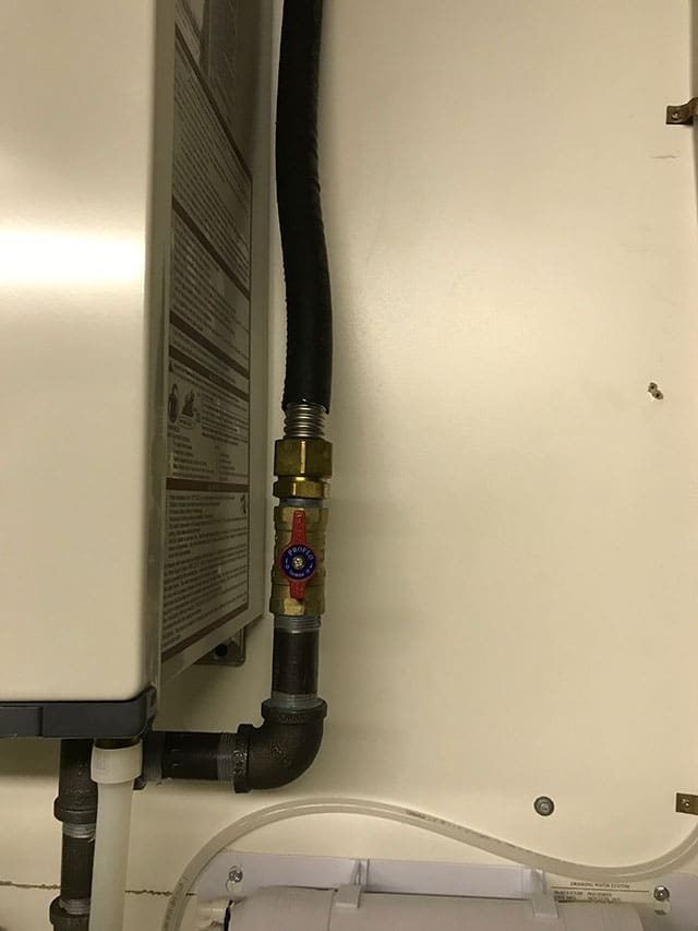 Gas piping connection